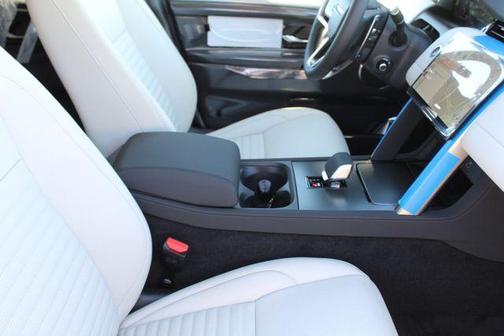 2025 Land Rover Discovery Sport S