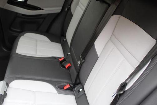 2026 Land Rover Range Rover Evoque Dynamic SE