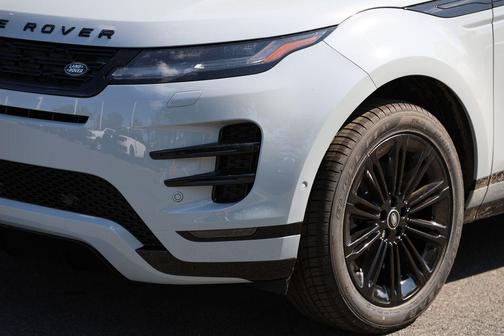 Arroios Grey 2026 Land Rover Range Rover Evoque Dynamic SE