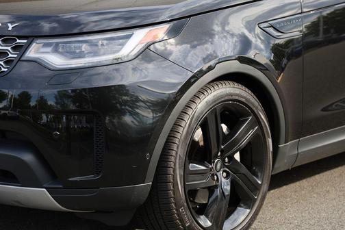 Santorini Black 2024 Land Rover Discovery P300 S