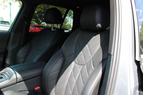 Gray Metallic 2026 BMW X5 xDrive40i