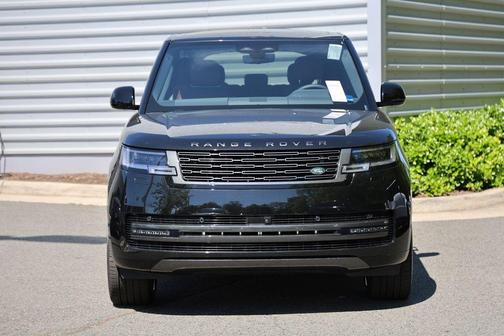Santorini Black 2026 Land Rover Range Rover P400 SE SWB