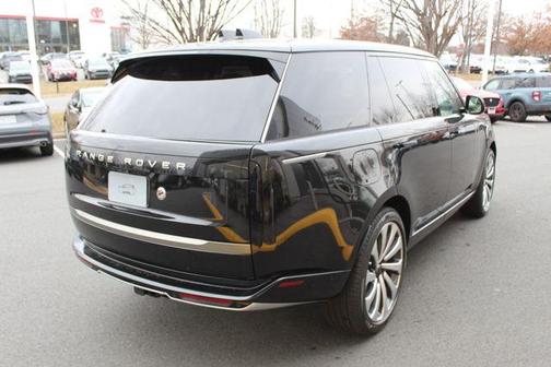 2026 Land Rover Range Rover SE