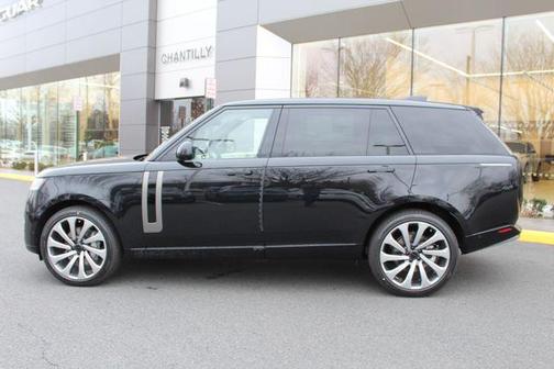2026 Land Rover Range Rover SE