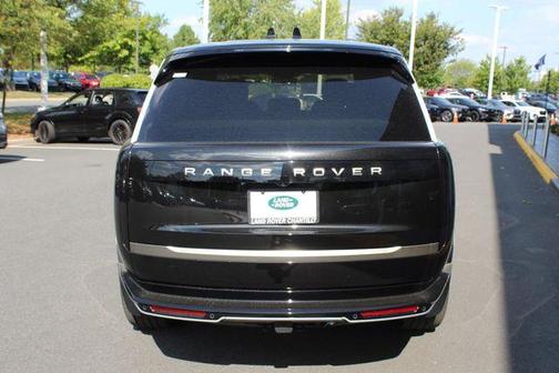 2025 Land Rover Range Rover P530 SE