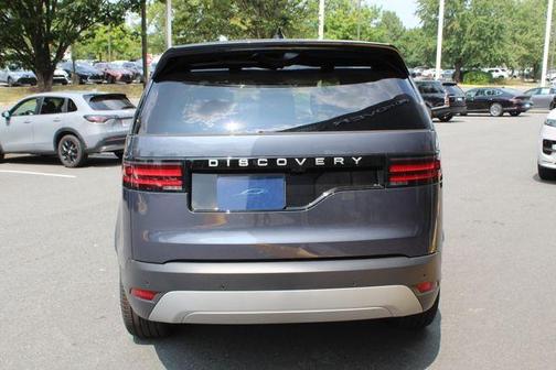 2025 Land Rover Discovery P300 S