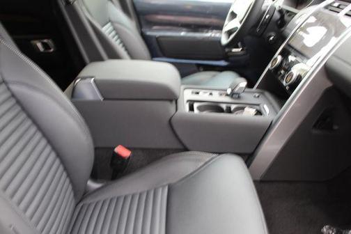 2025 Land Rover Discovery P300 S