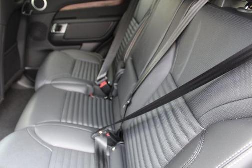 2025 Land Rover Discovery P300 S