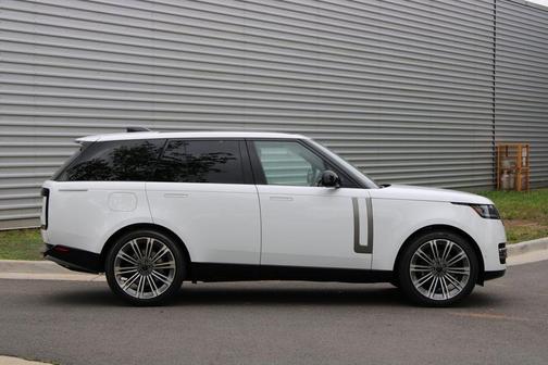 Fuji White 2026 Land Rover Range Rover P530 SE SWB