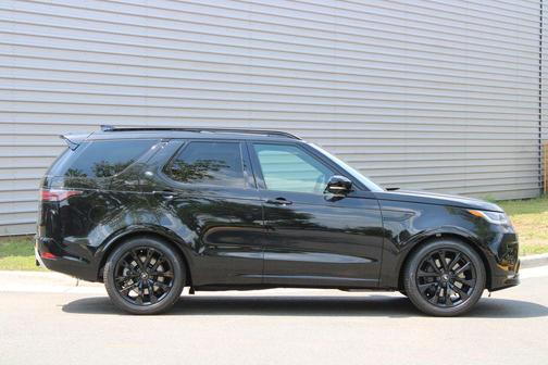 Santorini Black 2026 Land Rover Discovery Gemini Edition AWD