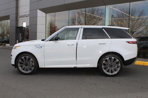2026 Land Rover Range Rover Sport P360 SE