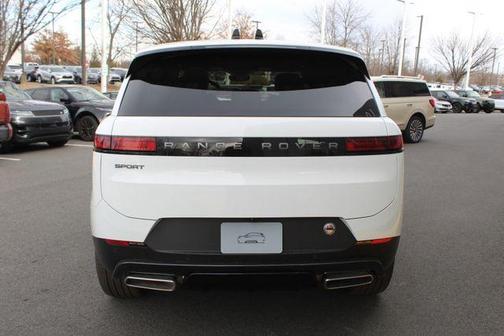 2026 Land Rover Range Rover Sport P360 SE