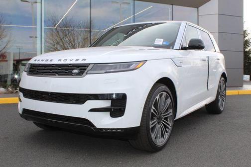 2026 Land Rover Range Rover Sport P360 SE