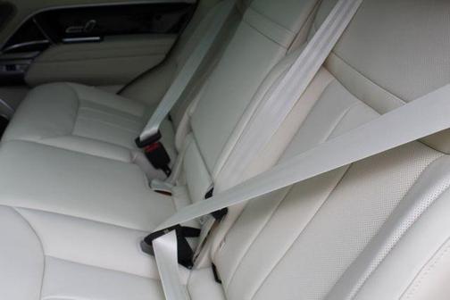 2025 Land Rover Range Rover P550e Autobiography