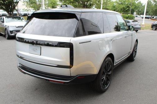 2025 Land Rover Range Rover P550e Autobiography
