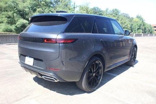2025 Land Rover Range Rover Sport P360 SE
