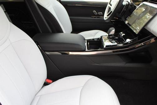 2025 Land Rover Range Rover Sport P460 Dynamic SE