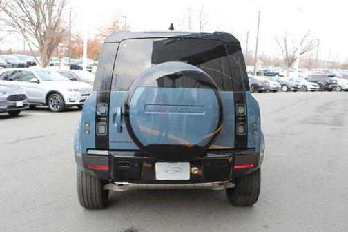 2026 Land Rover Defender 110 P300 S