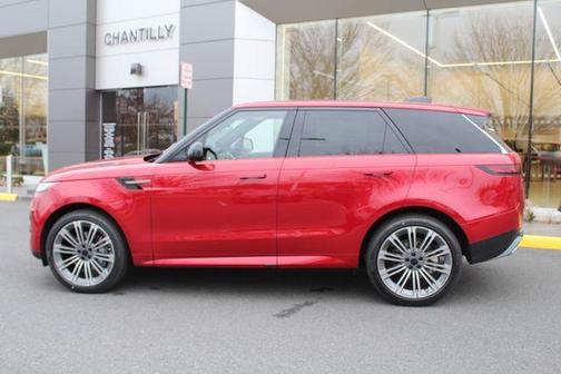 2026 Land Rover Range Rover Sport P360 SE