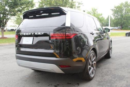 2025 Land Rover Discovery P300 S