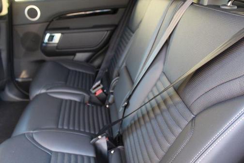 2025 Land Rover Discovery P300 S