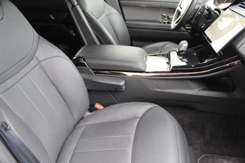 2025 Land Rover Range Rover Sport P360 SE