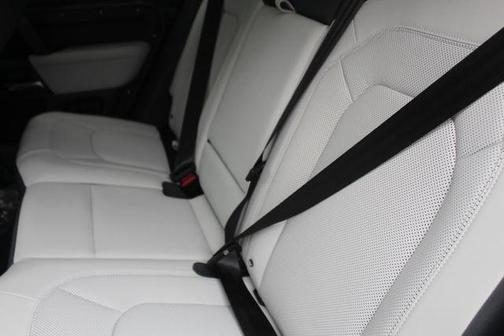 2025 Land Rover Defender 110 P300 S