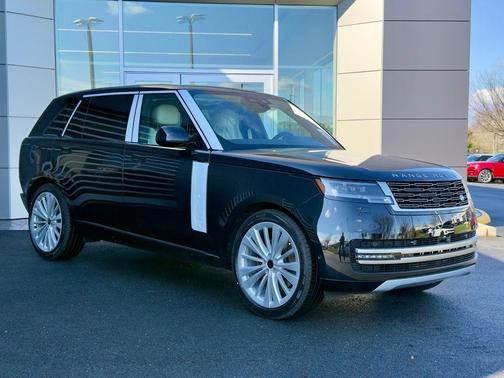 Santorini Black 2026 Land Rover Range Rover P400 SE LWB 7 Seat