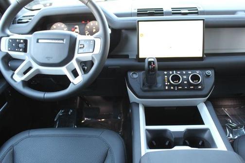 2025 Land Rover Defender 110 P300 S