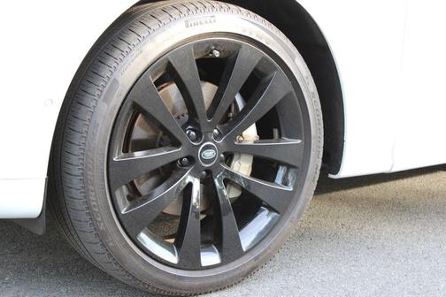 Fuji White 2025 Land Rover Range Rover Sport P400 Dynamic SE