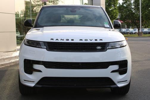 Fuji White 2025 Land Rover Range Rover Sport P400 Dynamic SE