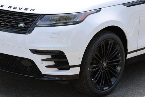 Fuji White 2026 Land Rover Range Rover Velar P250 Dynamic SE