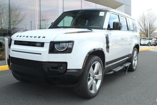 Fuji White 2026 Land Rover Defender 130 P400 X-Dynamic SE