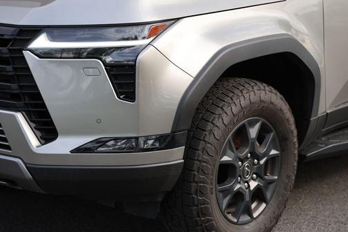 Atomic Silver 2024 Lexus GX 550 550 OVERTRAIL+