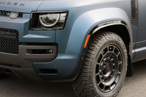Sargasso Blue 2026 Land Rover Defender 110 P635 OCTA