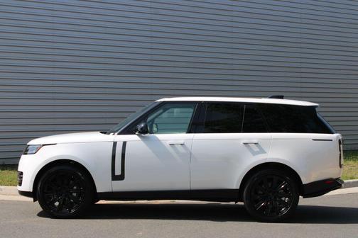 Ostuni Pearl White 2026 Land Rover Range Rover P400 SE