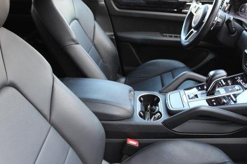 2020 Porsche Cayenne Cayenne