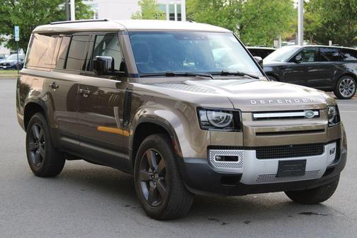 Gondwana Stone 2025 Land Rover Defender 130 P300 S