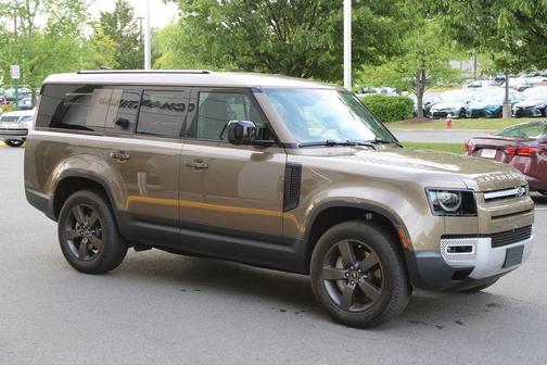 Gondwana Stone 2025 Land Rover Defender 130 P300 S