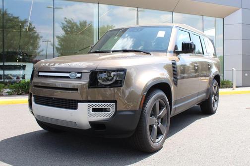 Gondwana Stone 2025 Land Rover Defender P300 S