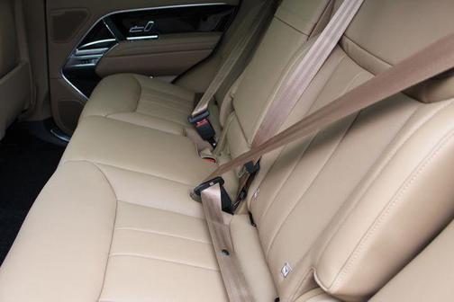 2026 Land Rover Range Rover P530 SE SWB