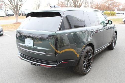 2026 Land Rover Range Rover P530 SE SWB