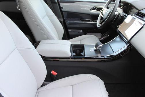 2026 Land Rover Range Rover Velar P250 Dynamic SE