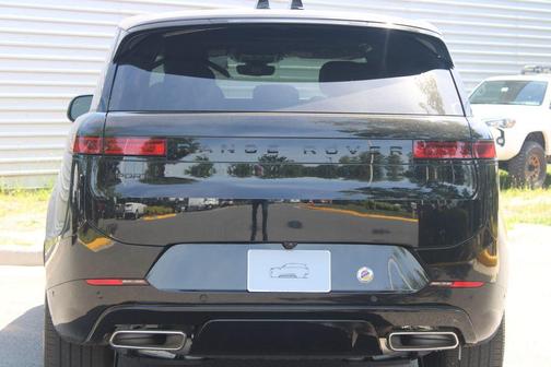 Santorini Black 2026 Land Rover Range Rover Sport P400 Dynamic SE