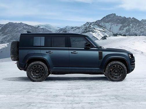 Black 2026 Land Rover Defender 110 P635 OCTA Black
