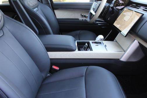 2025 Land Rover Range Rover P615 SV SWB