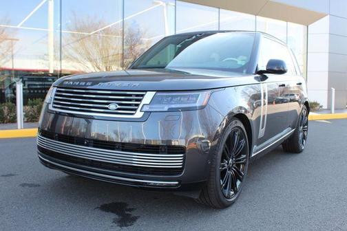 2025 Land Rover Range Rover P615 SV SWB