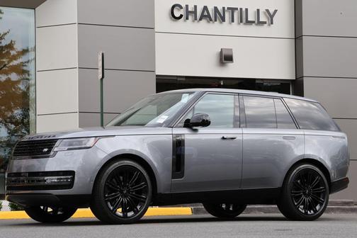 Eiger Grey 2027 Land Rover Range Rover SE