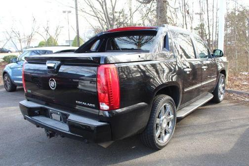 2011 Cadillac Escalade EXT Luxury