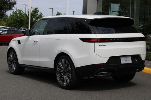 Fuji White 2026 Land Rover Range Rover Sport P360 SE